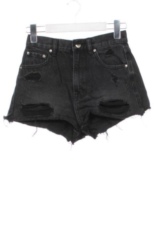 Dámské kraťasy  Pull&Bear, Velikost XS, Barva Černá, Cena  277,00 Kč