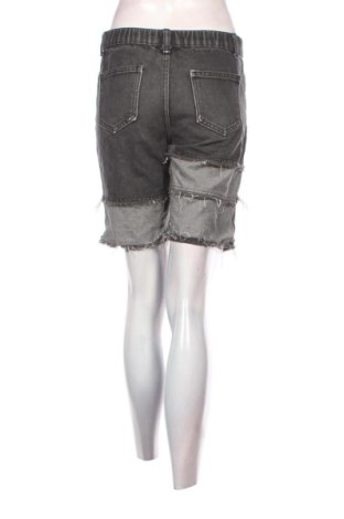 Γυναικείο κοντό παντελόνι SHEIN, Μέγεθος S, Χρώμα Γκρί, Τιμή 10,00 €