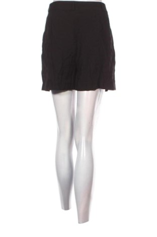 Dámské kraťasy  Stradivarius, Velikost S, Barva Černá, Cena  450,00 Kč