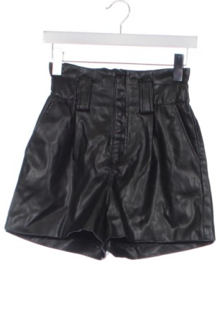 Dámské kraťasy  Stradivarius, Velikost XS, Barva Černá, Cena  275,00 Kč