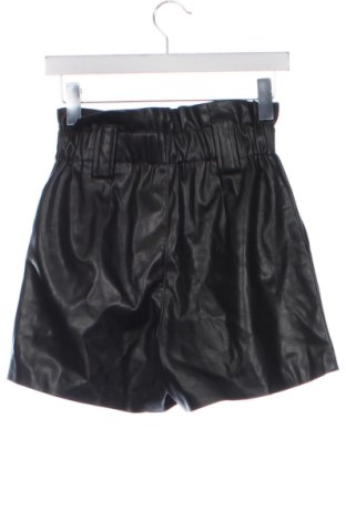 Dámské kraťasy  Stradivarius, Velikost XS, Barva Černá, Cena  275,00 Kč