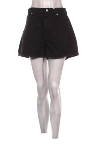 Dámske kraťasy  Tommy Hilfiger, Veľkosť L, Farba Čierna, Cena  85,95 €