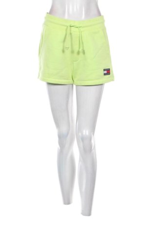 Γυναικείο κοντό παντελόνι Tommy Jeans, Μέγεθος M, Χρώμα Πράσινο, Τιμή 37,99 €