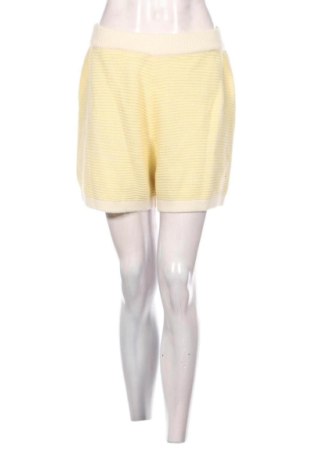 Дамски къс панталон Unbranded, Размер L, Цвят Жълт, Цена 10,00 €
