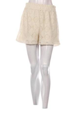 Γυναικείο κοντό παντελόνι Vero Moda, Μέγεθος M, Χρώμα Εκρού, Τιμή 28,99 €