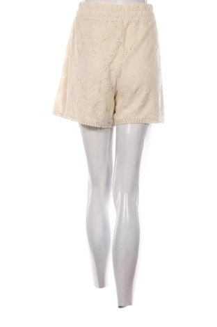 Γυναικείο κοντό παντελόνι Vero Moda, Μέγεθος XL, Χρώμα Εκρού, Τιμή 28,99 €