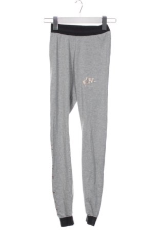 Дамски клин Nike, Размер XS, Цвят Сив, Цена 17,00 €