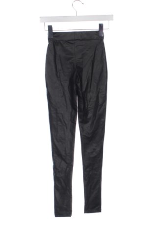 Дамски клин Pull&Bear, Размер XXS, Цвят Черен, Цена 10,00 €