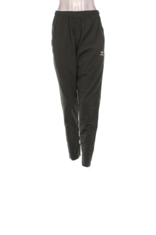 Дамски панталон Adidas, Размер S, Цвят Зелен, Цена 32,21 €