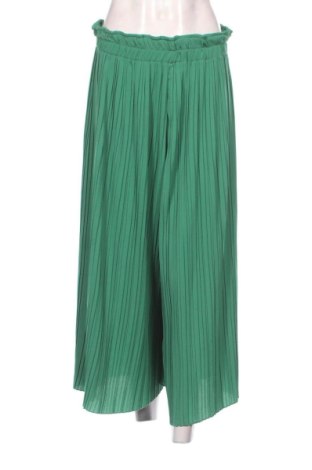 Damskie spodnie Bershka, Rozmiar L, Kolor Zielony, Cena 79,15 zł