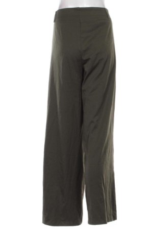 Дамски панталон Bershka, Размер XXL, Цвят Зелен, Цена 15,33 €