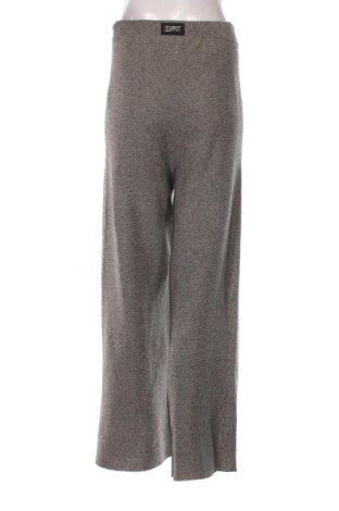 Дамски панталон Esprit, Размер M, Цвят Сив, Цена 47,59 €