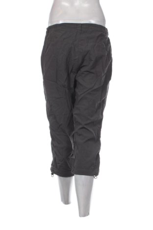 Дамски панталон Jack Wolfskin, Размер L, Цвят Сив, Цена 28,63 €