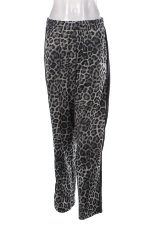 Pantaloni de femei PUMA, Mărime L, Culoare Multicolor, Preț 165,39 Lei