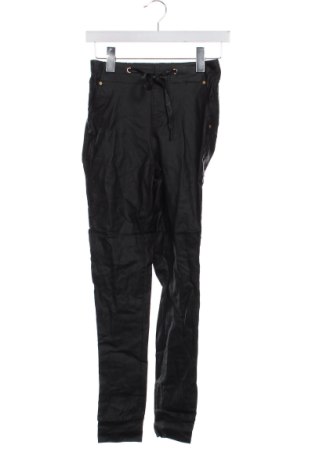 Dámské kalhoty  Refuge, Velikost S, Barva Černá, Cena  699,00 Kč