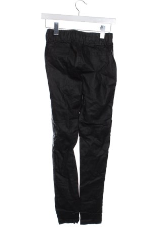 Dámské kalhoty  Refuge, Velikost S, Barva Černá, Cena  699,00 Kč