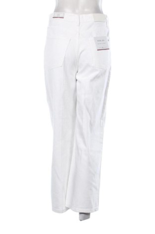 Pantaloni de femei Tommy Hilfiger, Mărime M, Culoare Alb, Preț 634,99 Lei