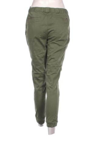 Дамски панталон Tommy Jeans, Размер M, Цвят Зелен, Цена 42,00 €