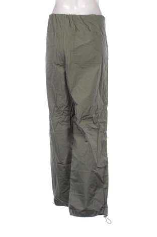 Дамски панталон Unbranded, Размер XL, Цвят Зелен, Цена 7,66 €