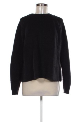 Dámský svetr Bershka, Velikost L, Barva Černá, Cena  289,00 Kč