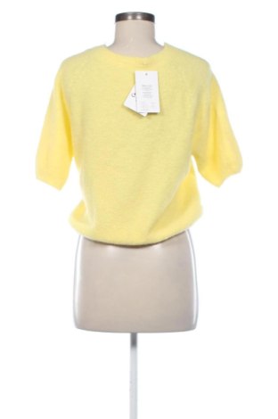 Dámský svetr Magma, Velikost M, Barva Žlutá, Cena  669,00 Kč