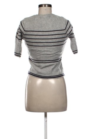 Dámský svetr Unbranded, Velikost S, Barva Šedá, Cena  439,00 Kč