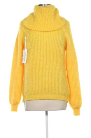 Dámský svetr Unbranded, Velikost M, Barva Žlutá, Cena  669,00 Kč