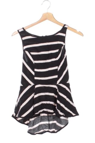 Дамски топ Xhilaration, Размер S, Цвят Многоцветен, Цена 15,00 €