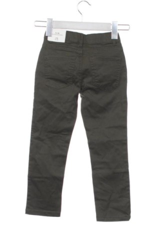 Kinderjeans C&A, Größe 3-4y/ 104-110 cm, Farbe Grün, Preis € 34,99