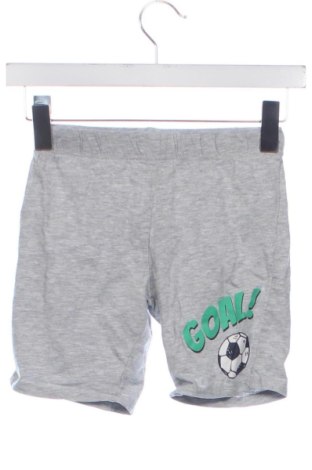 Kinder Shorts Kids, Größe 6-7y/ 122-128 cm, Farbe Grau, Preis 7,00 €