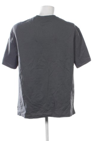 Ανδρικό t-shirt Manfinity, Μέγεθος XXL, Χρώμα Γκρί, Τιμή 10,99 €