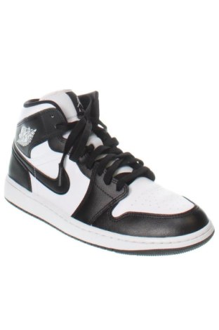 Férfi cipők
 Air Jordan Nike, Méret 42, Szín Sokszínű, Ár 59 839 Ft