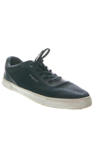 Férfi cipők
 Bugatti, Méret 44, Szín Kék, Ár 34 711 Ft