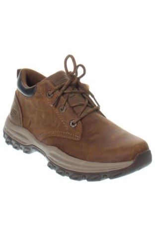 Férfi cipők
 Skechers, Méret 42, Szín Barna, Ár 55 749 Ft