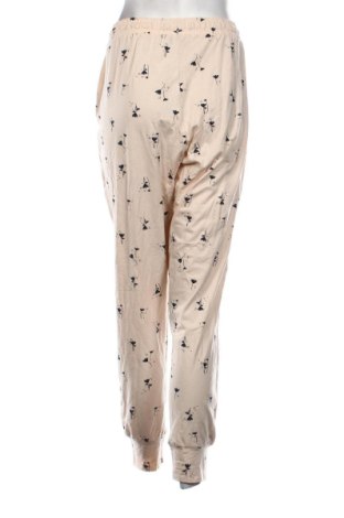 Pyžamo  Target, Velikost L, Barva Vícebarevné, Cena  939,00 Kč