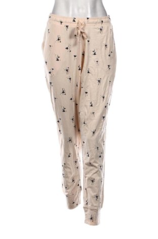 Pyžamo  Target, Velikost L, Barva Vícebarevné, Cena  939,00 Kč