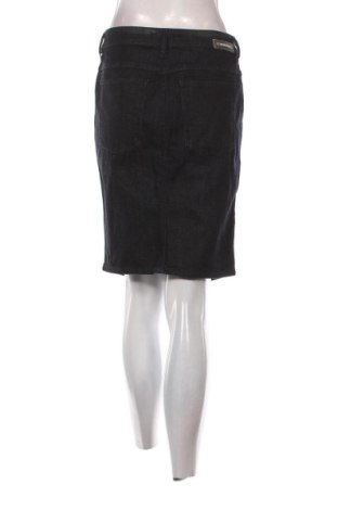 Пола Diesel, Размер M, Цвят Син, Цена 173,83 €