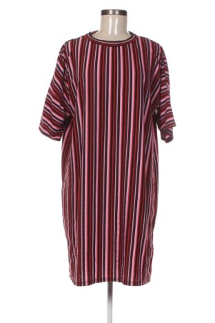 Рокля Amisu, Размер M, Цвят Многоцветен, Цена 20,45 €