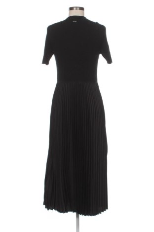 Ruha BOSS, Méret M, Szín Fekete, Ár 52 429 Ft