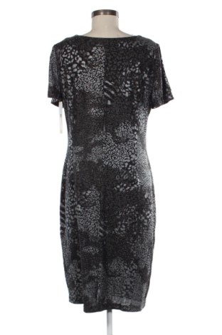 Рокля Bass, Размер XL, Цвят Многоцветен, Цена 96,00 €