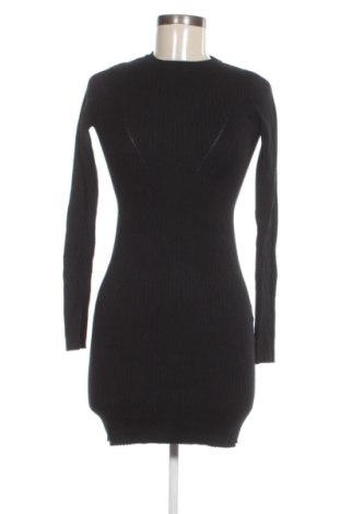 Šaty  Bershka, Velikost S, Barva Černá, Cena  567,00 Kč