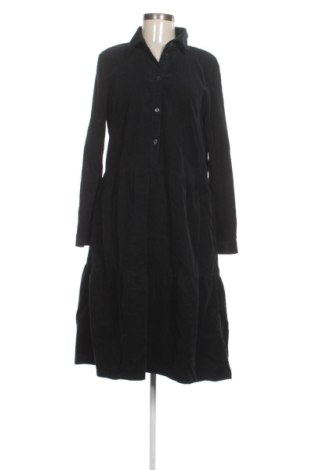 Šaty  Christian Berg, Velikost M, Barva Černá, Cena  709,00 Kč