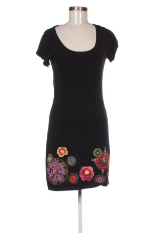 Рокля Desigual, Размер M, Цвят Черен, Цена 42,43 €