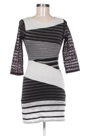 Šaty  Desigual, Velikost XS, Barva Vícebarevné, Cena  3 208,00 Kč