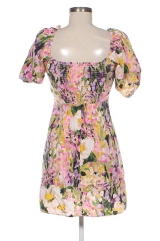 Рокля H&M, Размер M, Цвят Многоцветен, Цена 19,97 €