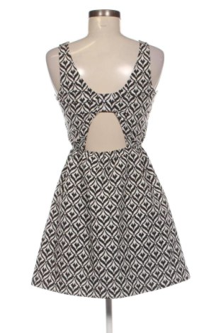 Рокля H&M, Размер XS, Цвят Многоцветен, Цена 11,24 €