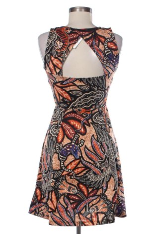 Рокля H&M, Размер S, Цвят Многоцветен, Цена 20,45 €