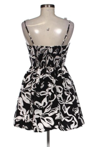 Рокля H&M, Размер M, Цвят Многоцветен, Цена 20,45 €