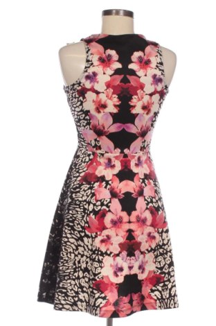 Рокля H&M, Размер M, Цвят Многоцветен, Цена 20,45 €