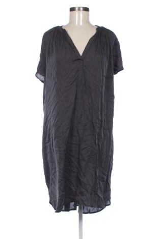 Šaty  H&M L.O.G.G., Velikost M, Barva Šedá, Cena  359,00 Kč